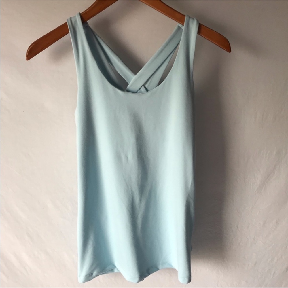 Marmot medium light blue cross back shelf bra tank top